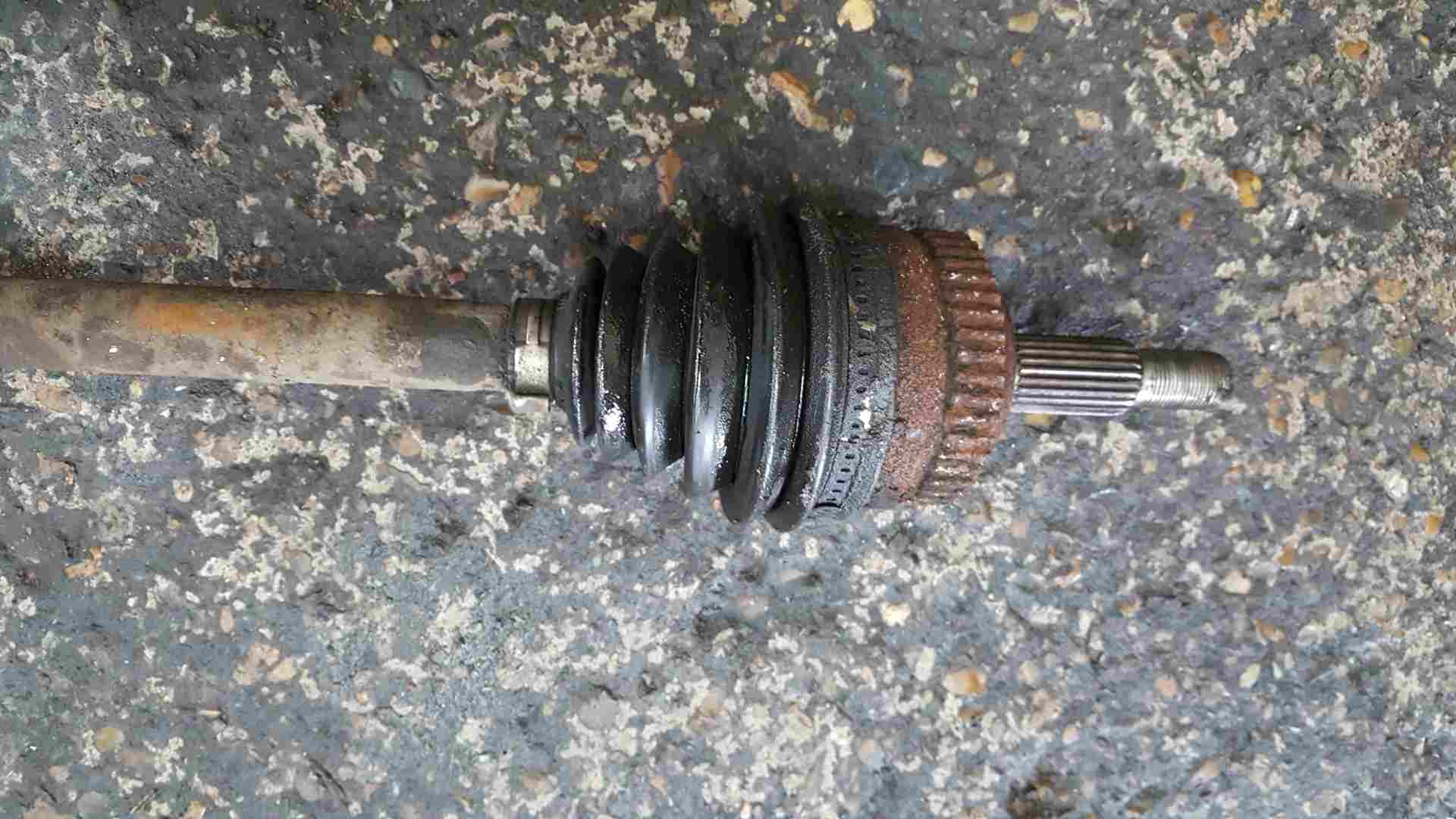 Thumb 11 Renault Clio Sport CUP 2001-2006 172 182 2.0 16V Drivers OSF Front Driveshaft