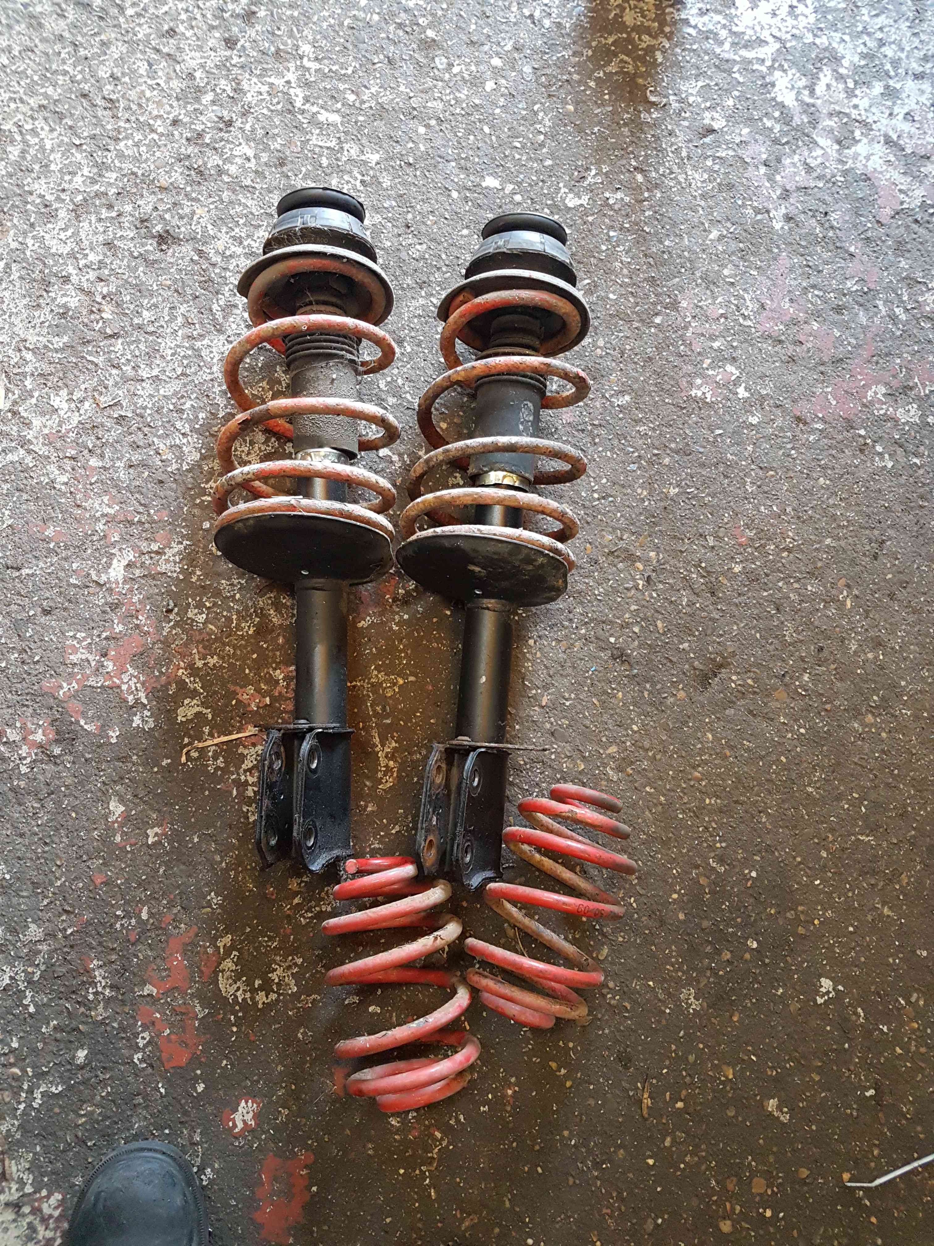Thumb 2 Renault Clio Sport MK2 2001-2006 172 182 2.0 16V Lowering Springs Shocks SET
