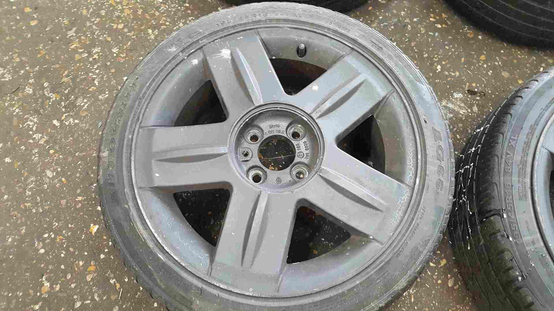 Thumb 7 Renault Clio Sport MK2 2001-2006 172 182 Black Alloy Wheels Set X4 16inch