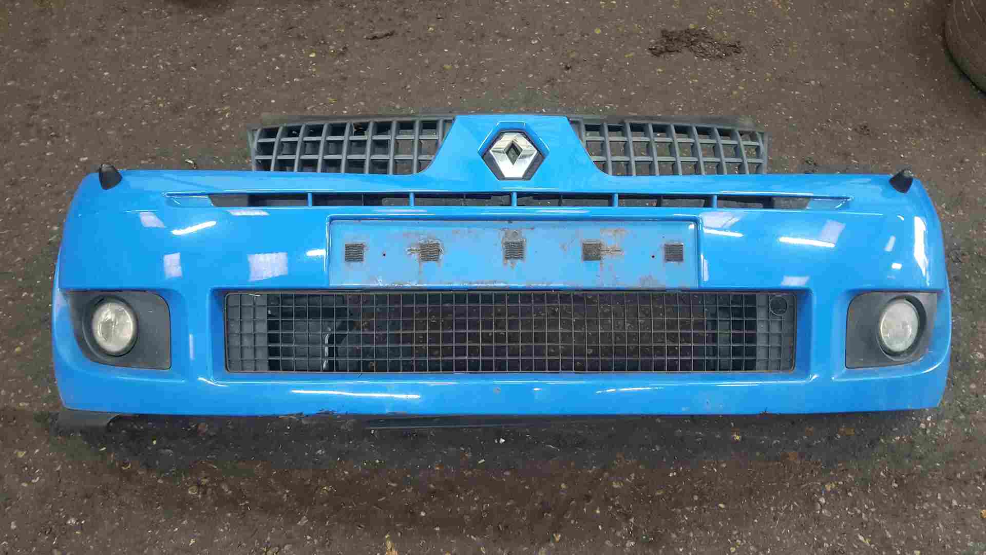 Thumb 2 Renault Clio Sport MK2 2001-2006 172 182 CUP Front Bumper Blue Oj45