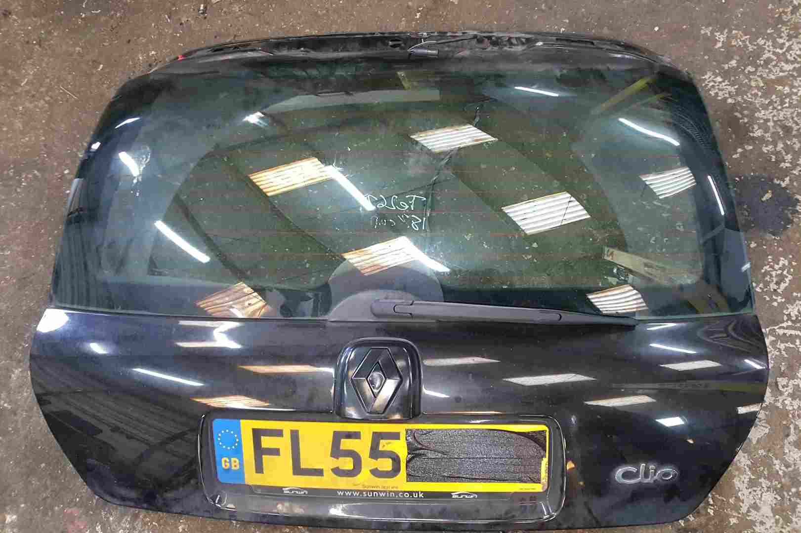 Thumb 2 Renault Clio Sport MK2 2001-2006 172 182 Cup Rear Boot Tailgate Black Gold TE267