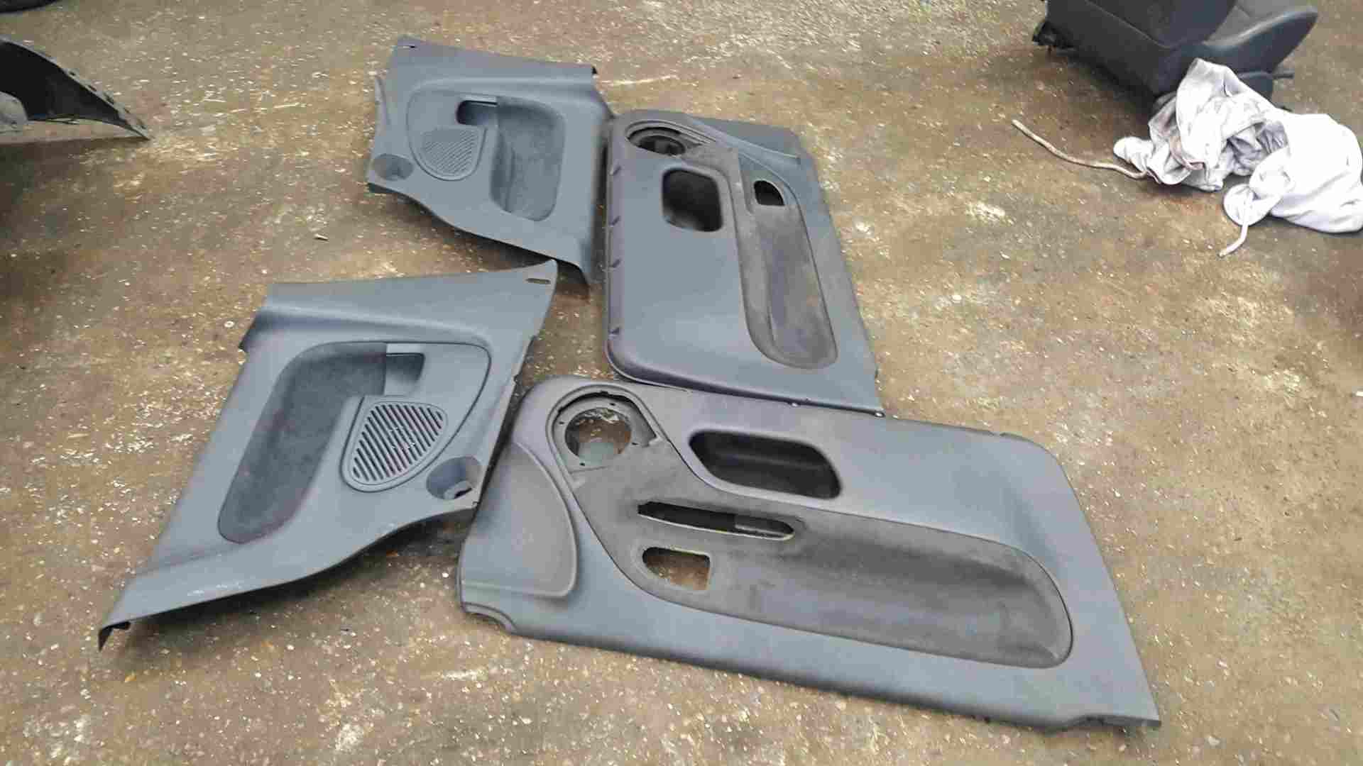 Thumb 2 Renault Clio Sport MK2 2001-2006 172 182 Door Cards Set Rear And Front
