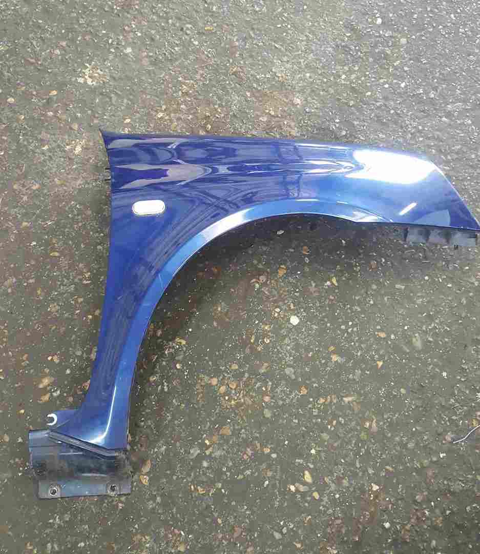 Renault Clio Sport MK2 2001-2006 172 182 Drivers OS Wing Blue 432