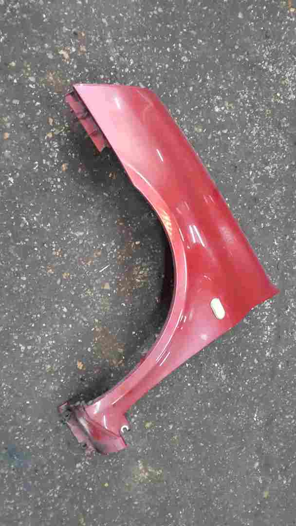 Thumb 2 Renault Clio Sport MK2 2001-2006 172 182 Passenger NS Wing Red TEB76