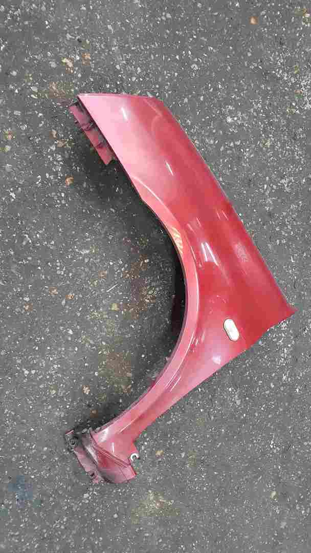 Thumb 3 Renault Clio Sport MK2 2001-2006 172 182 Passenger NS Wing Red TEB76
