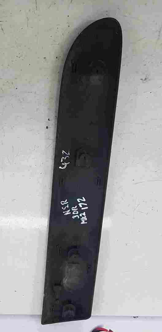 Thumb 4 Renault Clio Sport MK2 2001-2006 172 182 Passenger NSR Rear Door Moulding Trim