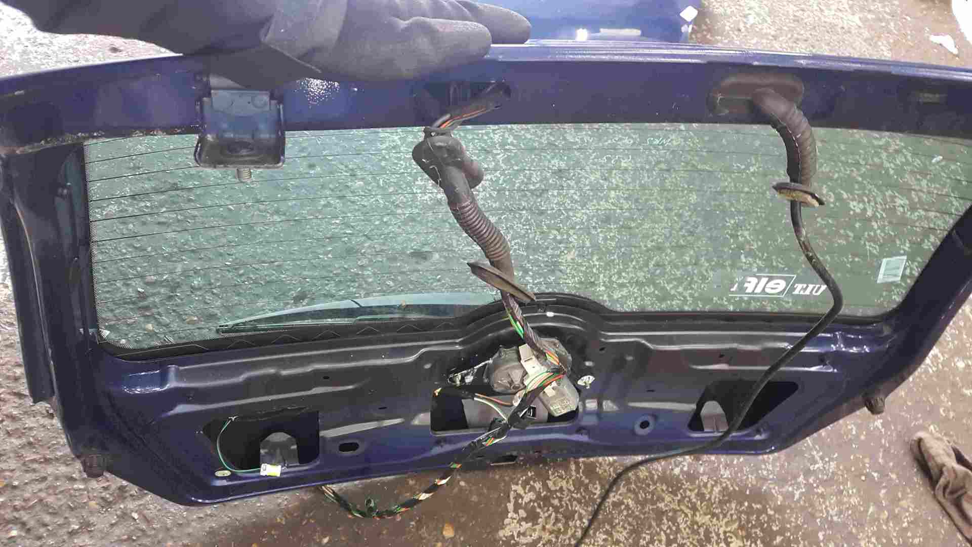 Thumb 2 Renault Clio Sport MK2 2001-2006 172 182 Rear Boot Tailgate Blue 432