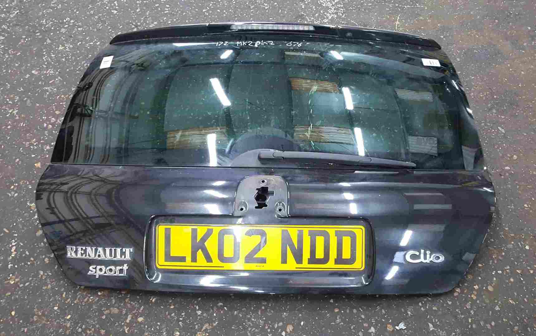 Renault Clio Sport MK2 2001-2006 172 182 Rear Tailgate Boot Black 676