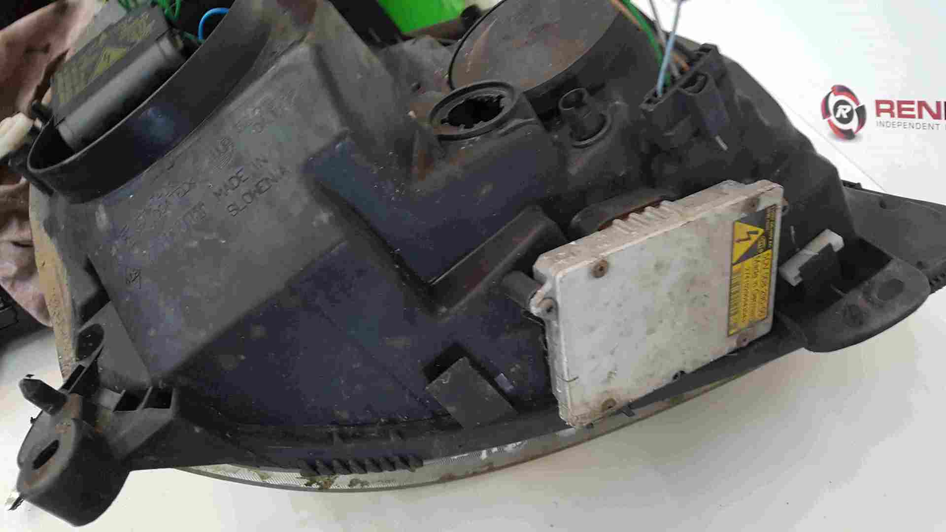 Thumb 3 Renault Clio Sport MK2 2001-2006 172 182 Xenon Headlight Passenger NSF Front