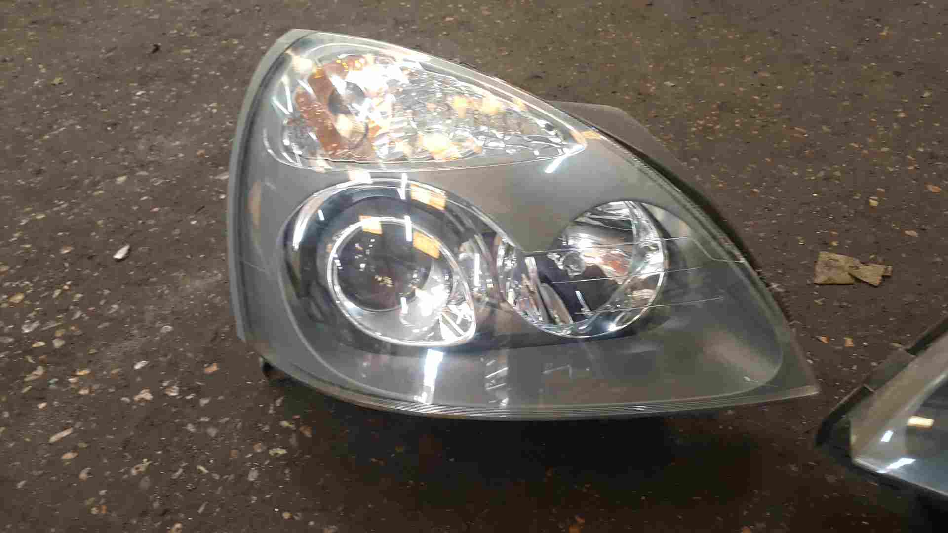 Thumb 3 Renault Clio Sport MK2 2001-2006 172 182 Xenon Headlights Front Pair Complete