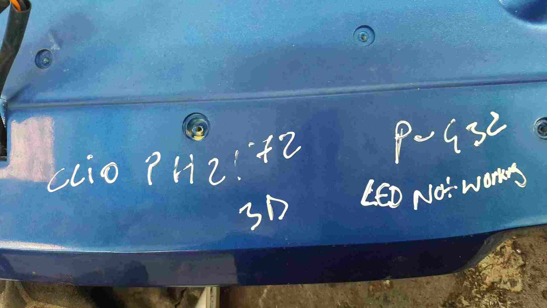 Thumb 3 Renault Clio Sport MK2 2001-2006 172 Rear Boot Spoiler Blue 432