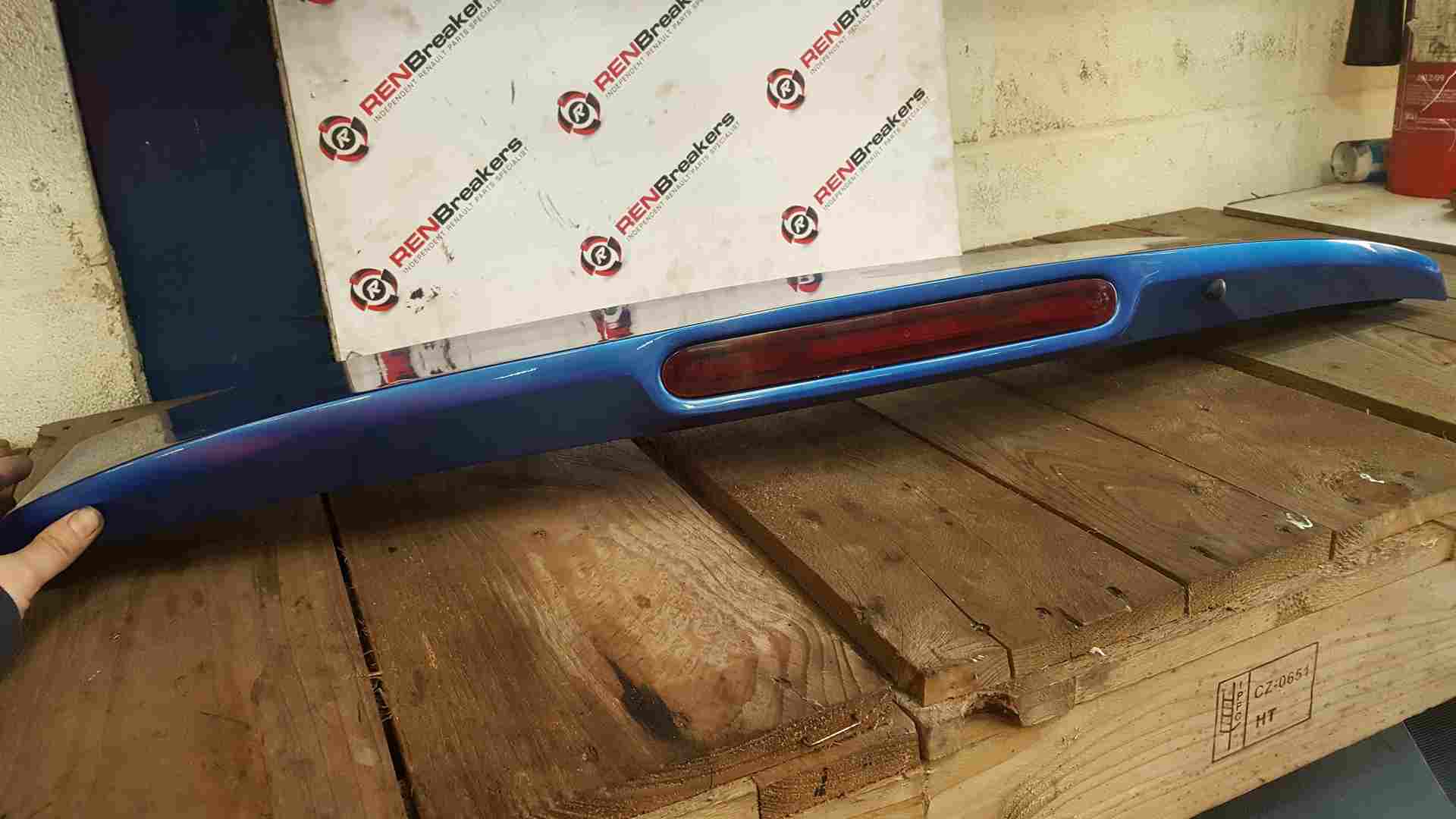 Thumb 8 Renault Clio Sport MK2 2001-2006 182 CUP Rear Boot Spoiler Blue Tej41