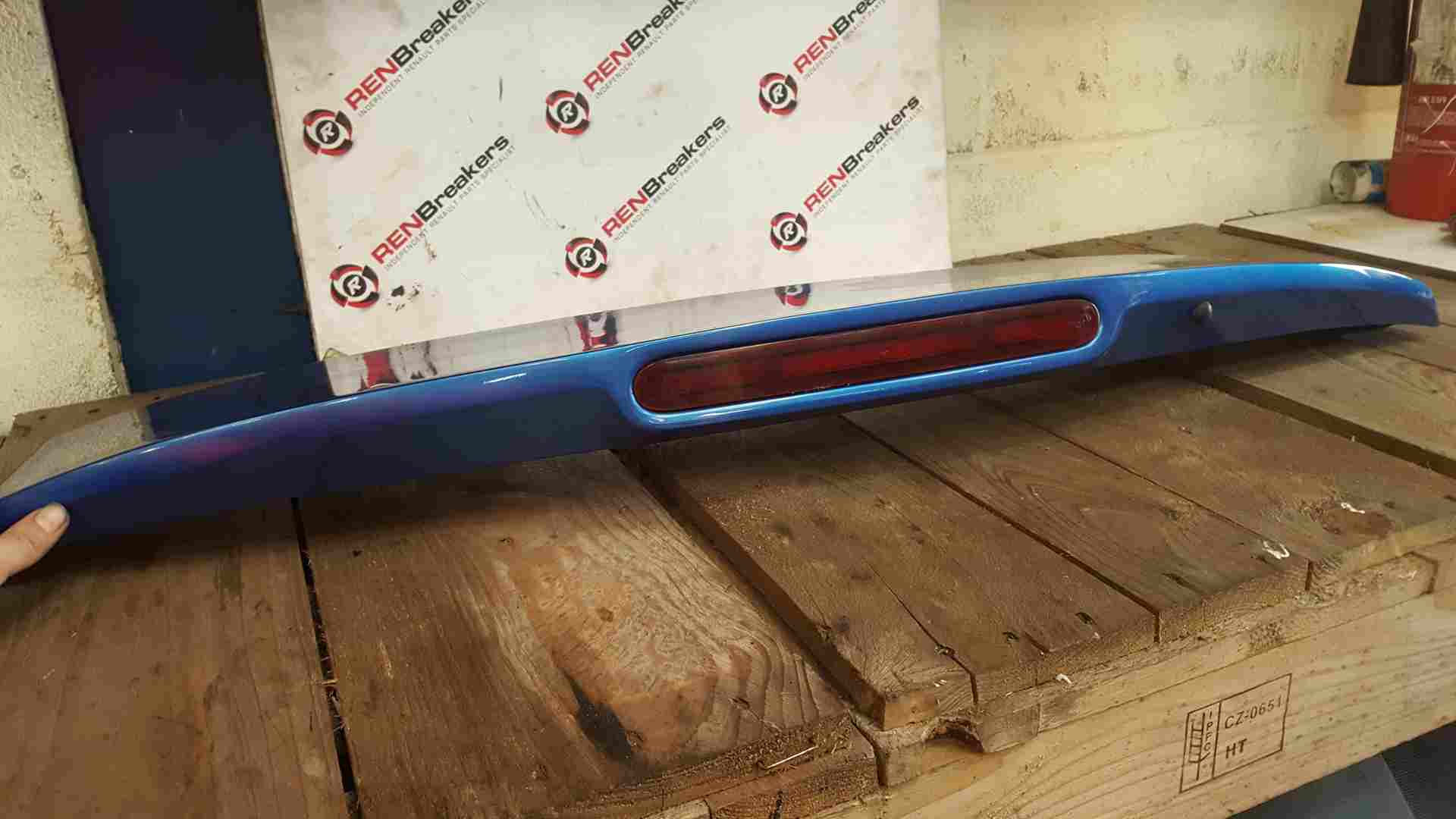 Thumb 9 Renault Clio Sport MK2 2001-2006 182 CUP Rear Boot Spoiler Blue Tej41