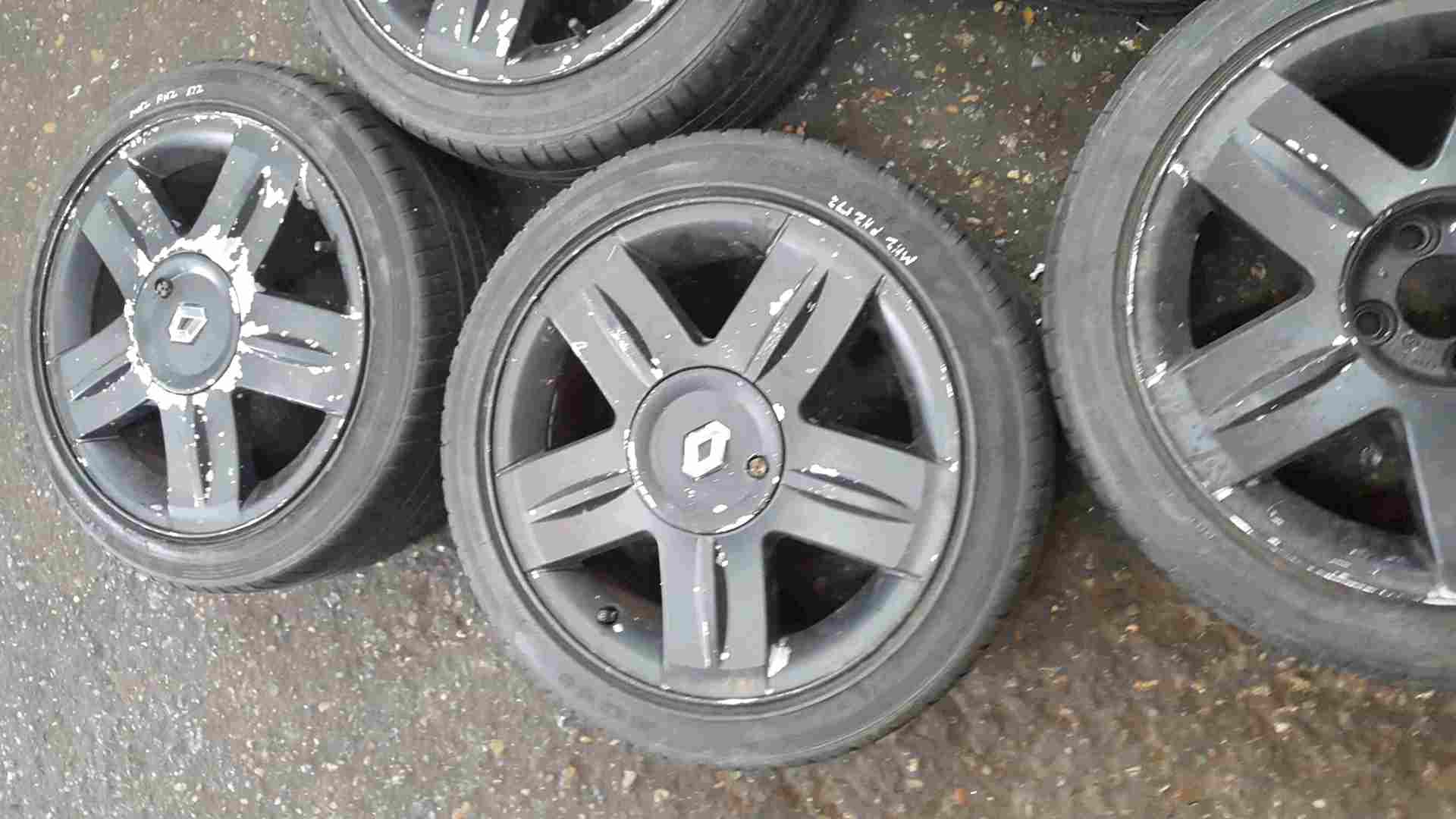 Thumb 2 Renault Clio Sport MK2 2001-2006 Black Alloy Wheels X5 195 45 16 16inch