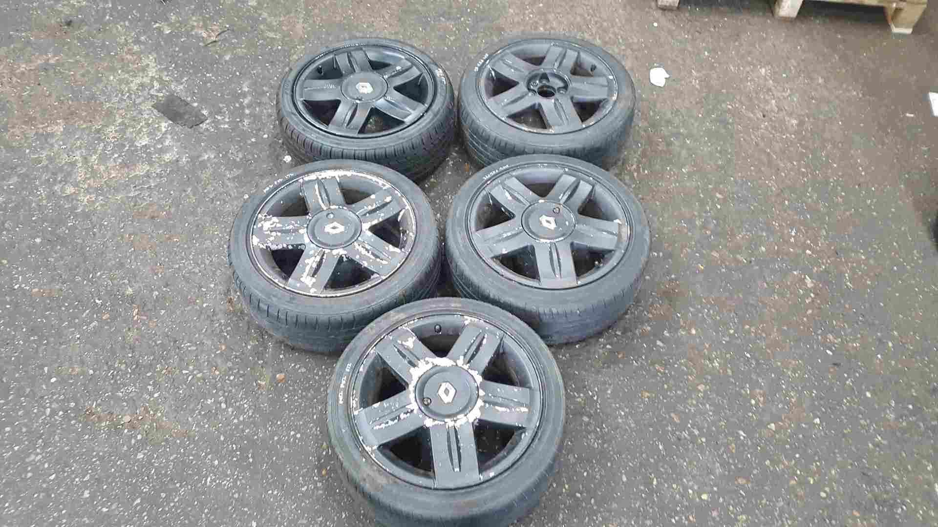 Thumb 8 Renault Clio Sport MK2 2001-2006 Black Alloy Wheels X5 195 45 16 16inch