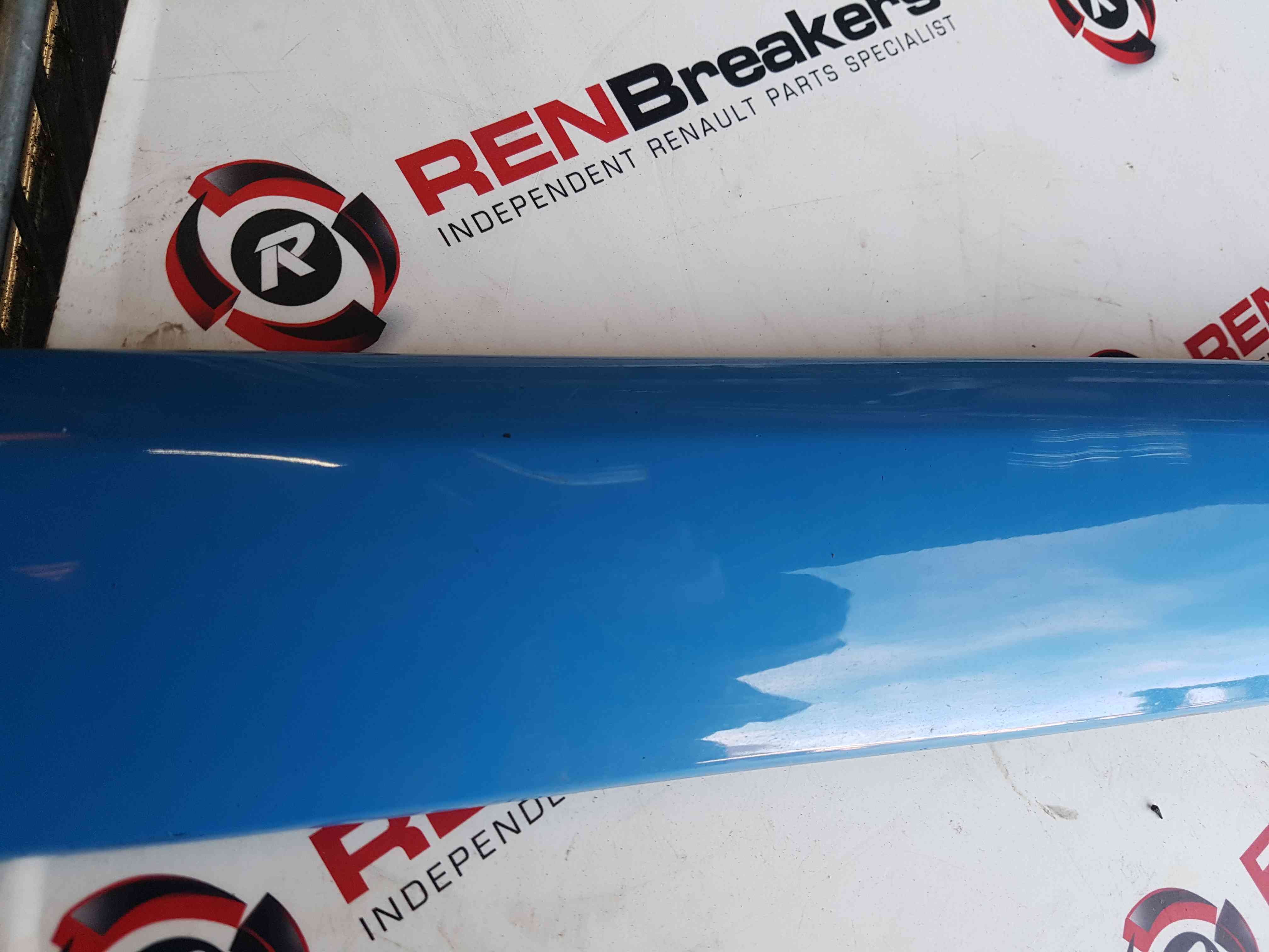 Thumb 6 Renault Clio Sport MK2 2001-2006 Driver Side Door Trim Moulding 3Dr Blue Oj45