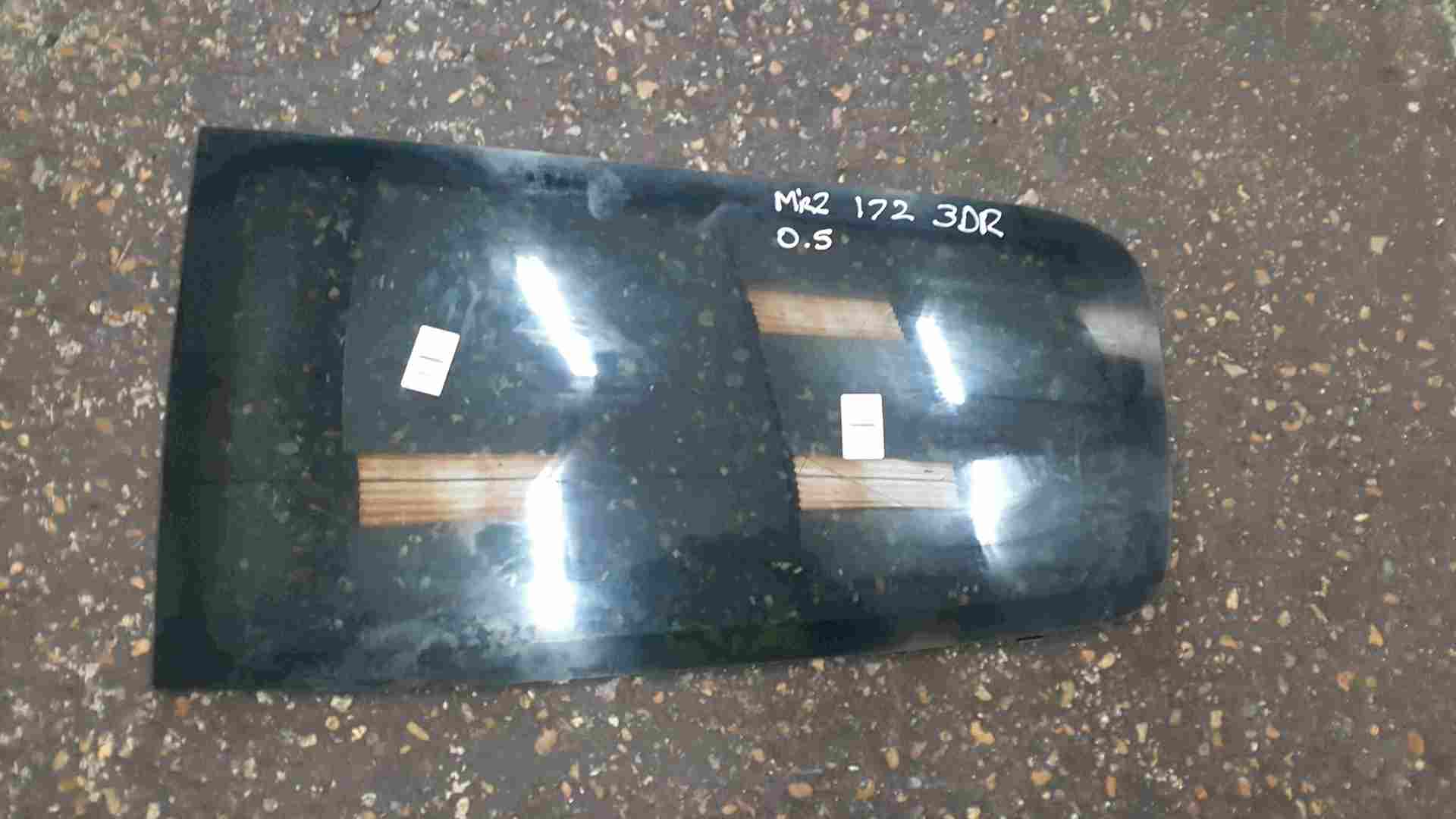 Thumb 2 Renault Clio Sport MK2 2001-2006 Drivers OSR Rear Fixed Window Glass Tinted 3dr