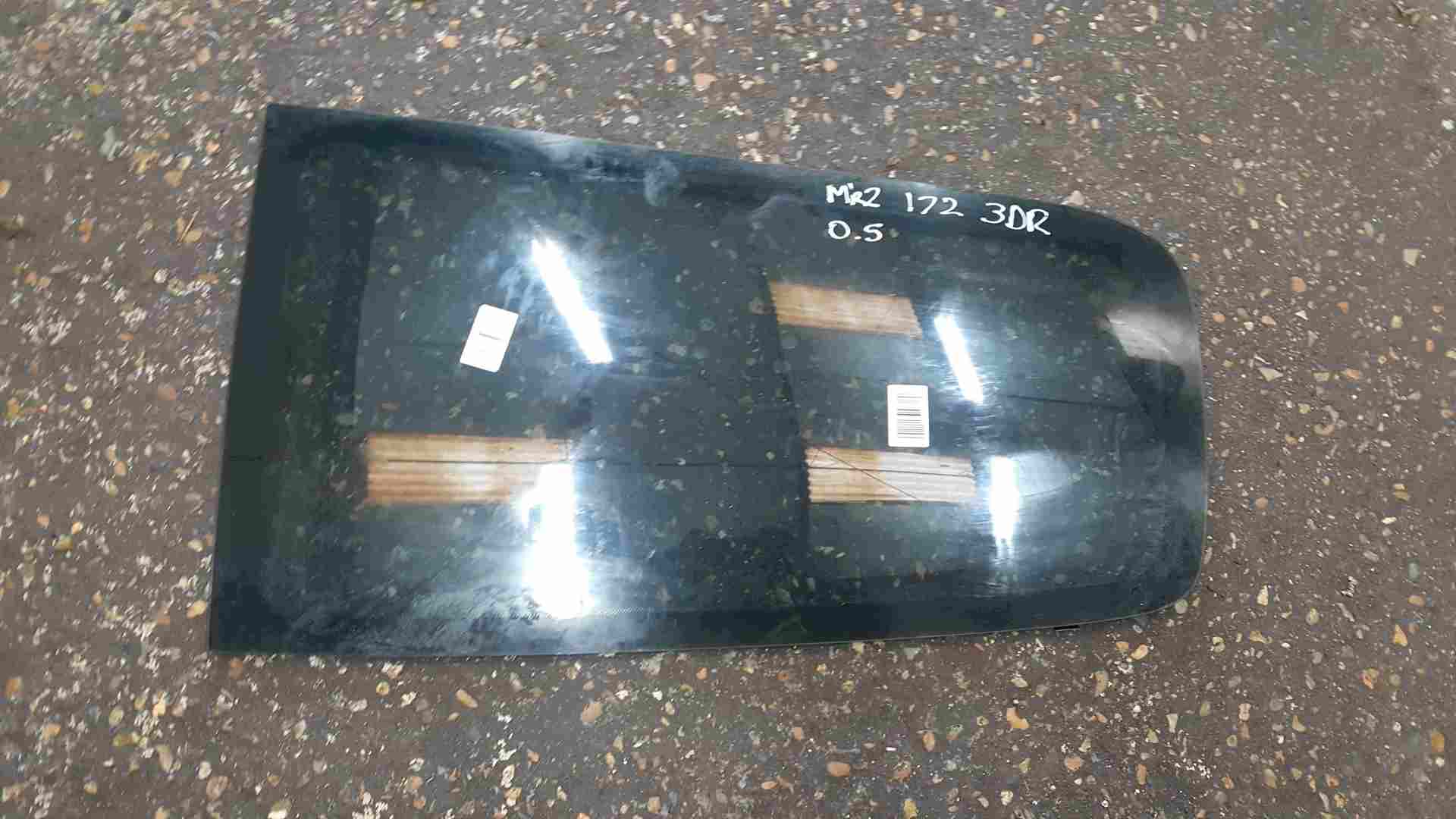 Thumb 3 Renault Clio Sport MK2 2001-2006 Drivers OSR Rear Fixed Window Glass Tinted 3dr