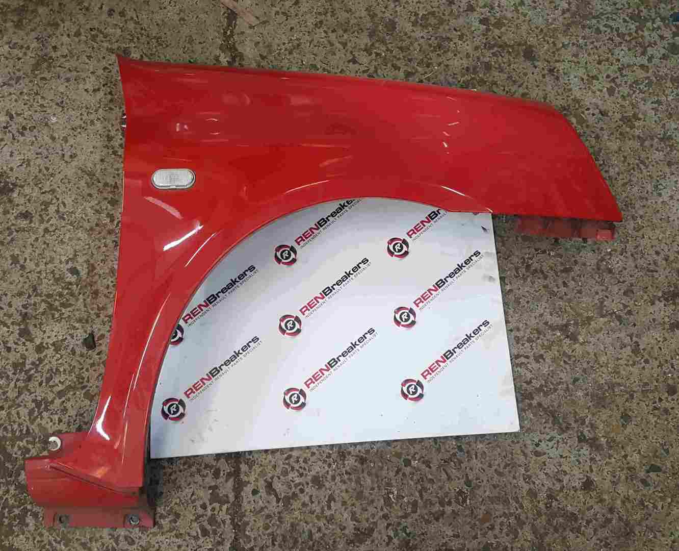 Renault Clio Sport MK2 2001-2006 Trophy Drivers OS Wing Red OV727