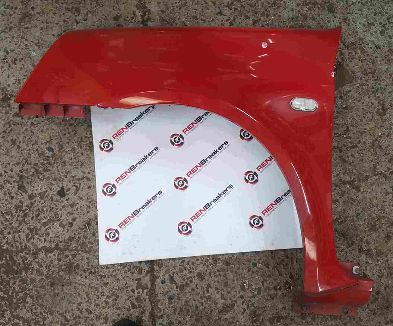 Renault Clio Sport MK2 2001-2006 Trophy Passenger NS Wing Red OV727