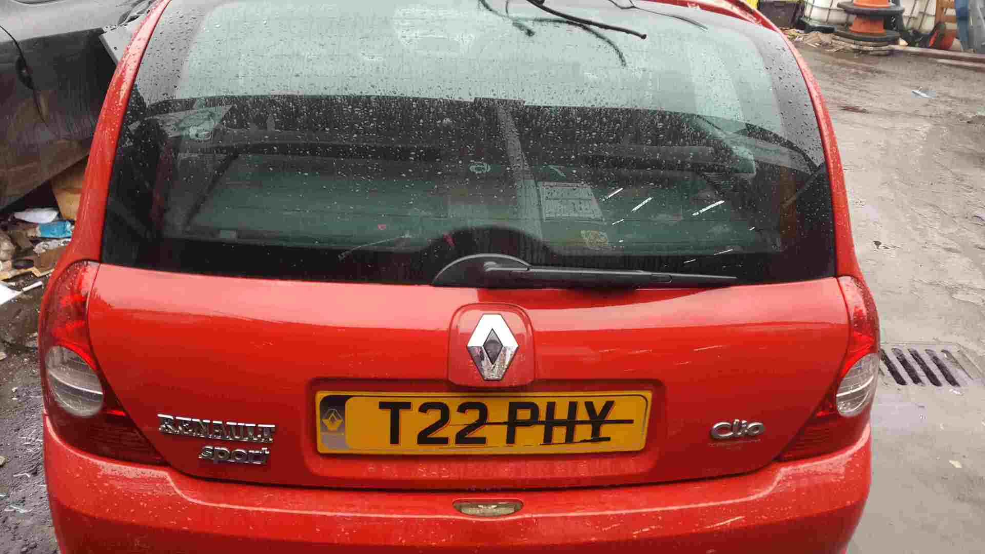 Thumb 6 Renault Clio Sport MK2 2001-2006 Trophy Rear Tailgate Boot Red OV727