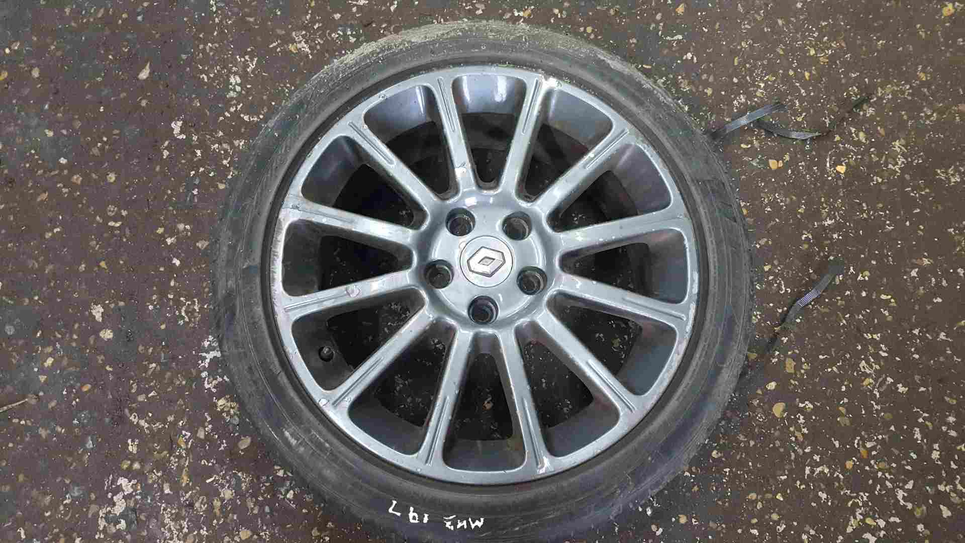 Thumb 2 Renault Clio Sport MK3 2005-2009 197 Alloy Wheel 17Inch 3/5