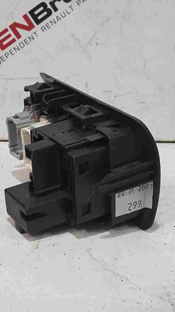 Thumb 3 Renault Clio Sport MK3 2005-2009 197 Dash Dimmer Adjuster Cruise Traction Button