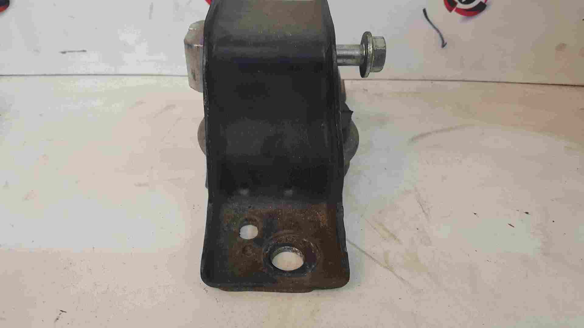Thumb 5 Renault Clio Sport MK3 2005-2009 197 Engine Mount