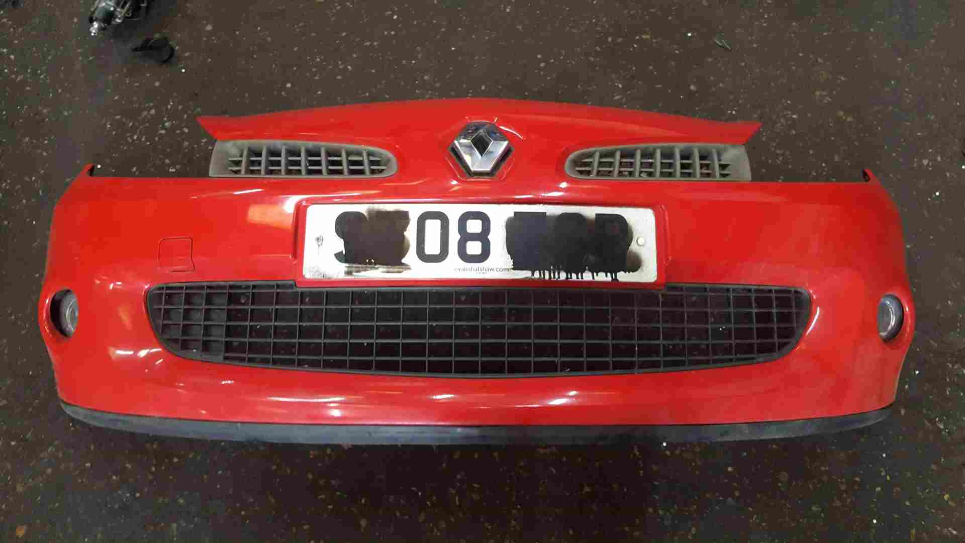 Renault Clio Sport MK3 2005-2009 197 Front Bumper RED Ovnnf