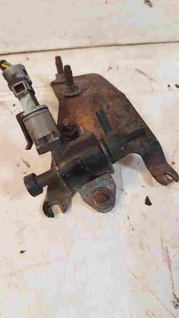 Thumb 3 Renault Clio Sport MK3 2005-2009 Solenoid Valve 8200702986