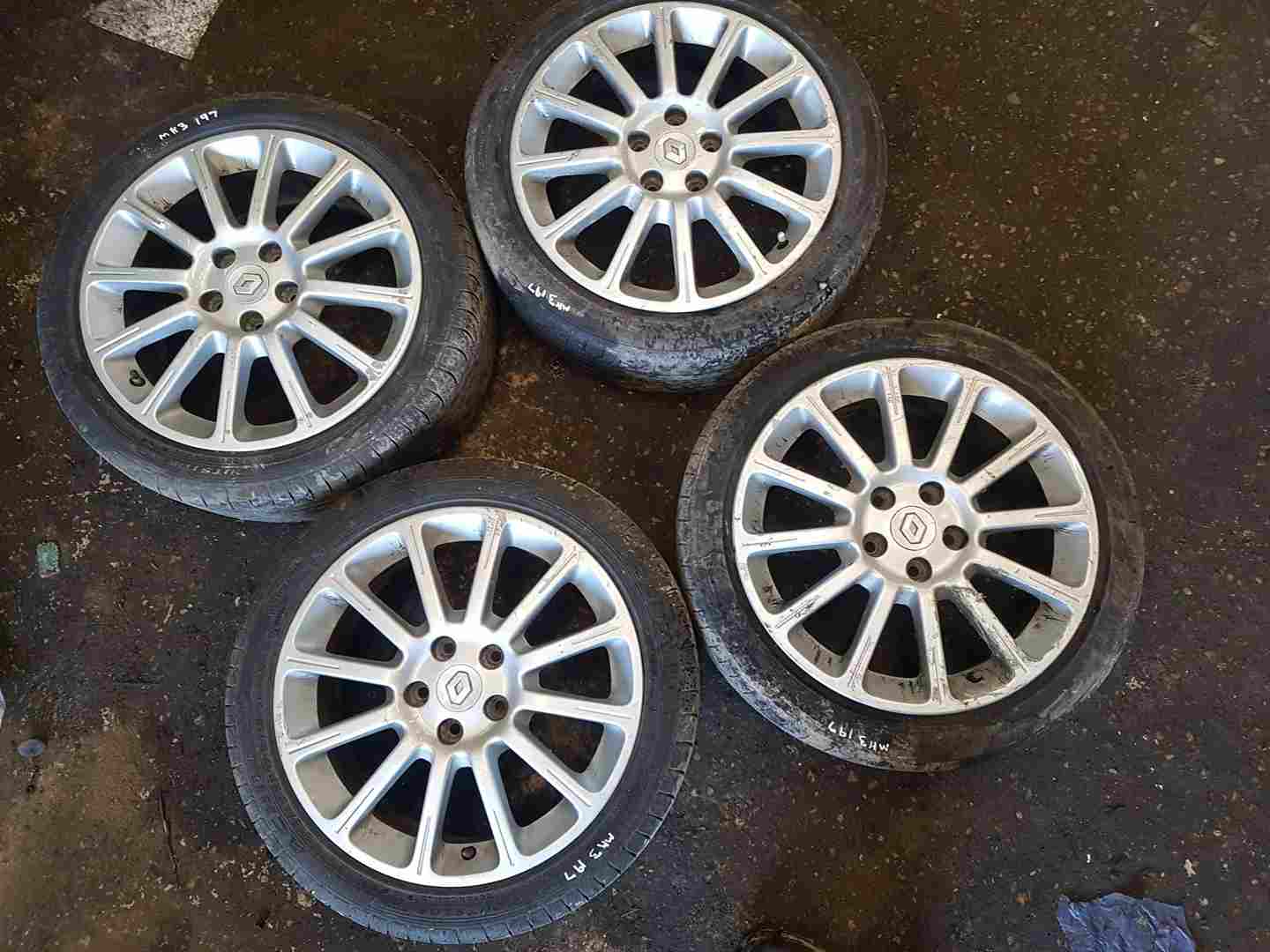 Thumb 6 Renault Clio Sport MK3 2005-2012 197 200 Alloy Wheels SET X4 17Inch 3/5