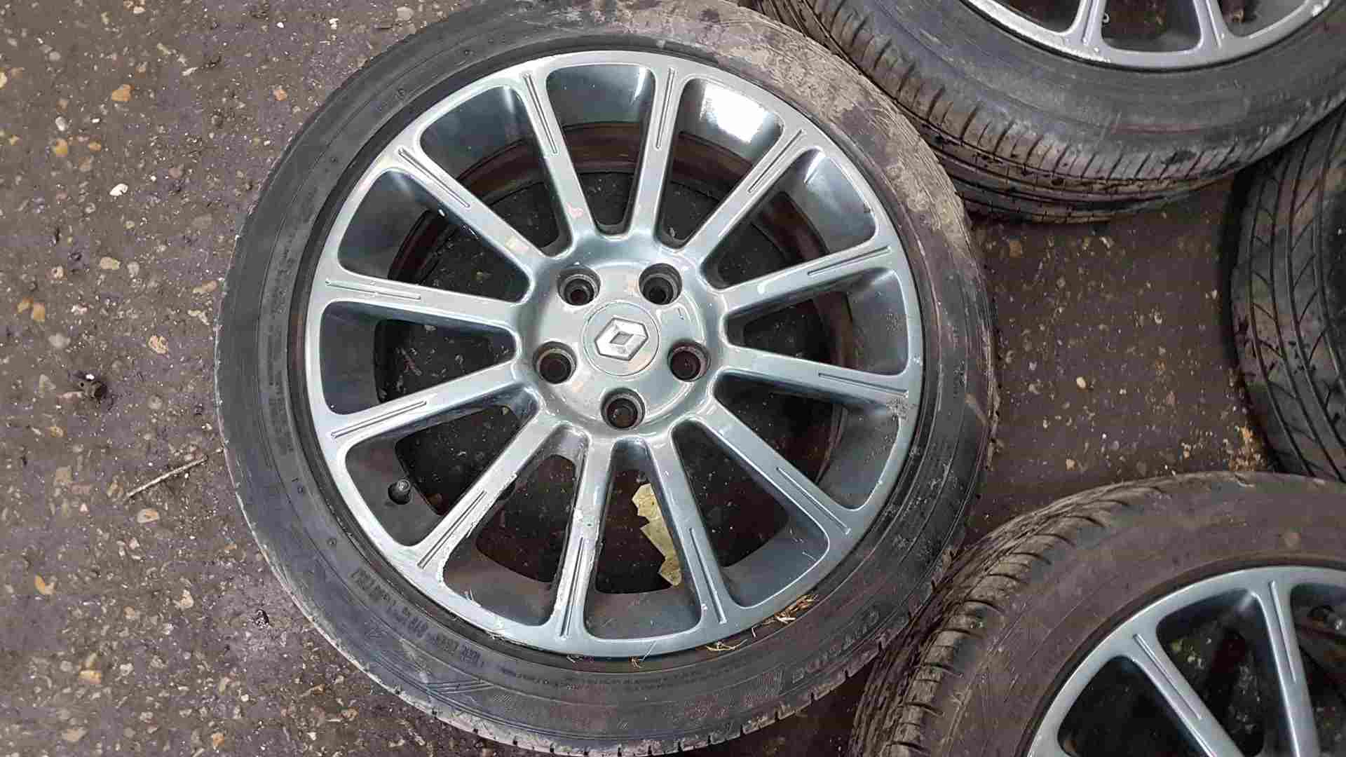 Thumb 4 Renault Clio Sport MK3 2005-2012 197 200 Alloy Wheels SET X5 17Inch 3/5