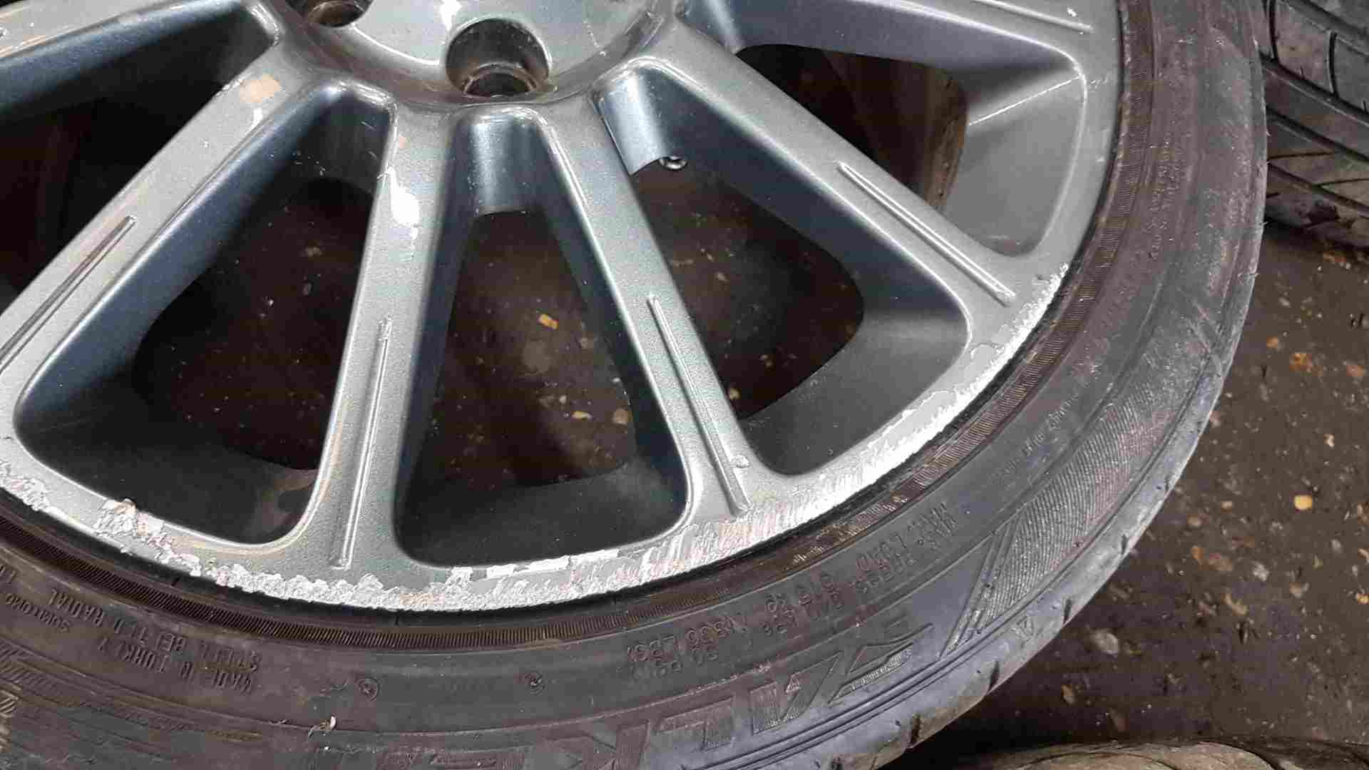 Thumb 6 Renault Clio Sport MK3 2005-2012 197 200 Alloy Wheels SET X5 17Inch 3/5