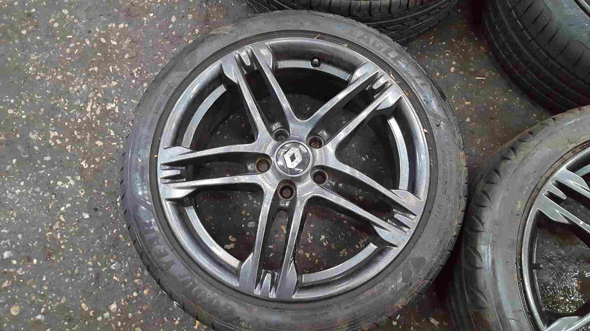 Thumb 4 Renault Clio Sport MK3 2005-2012 197 200 Black Alloy Wheels SET X4 17 Inch 2/5