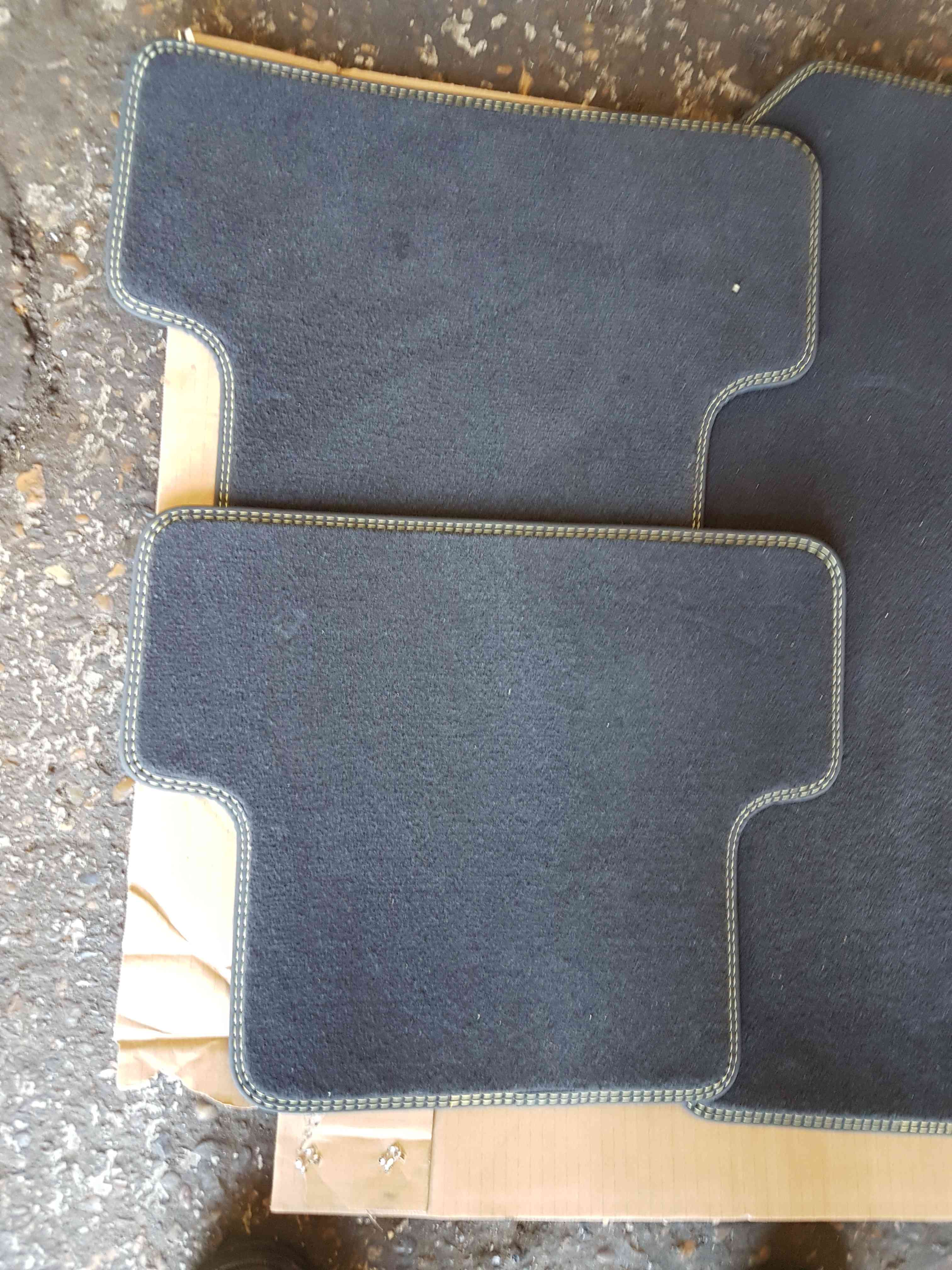 Thumb 4 Renault Clio Sport MK3 2005-2012 197 200 Floor Mats SET X4 Yellow Trim