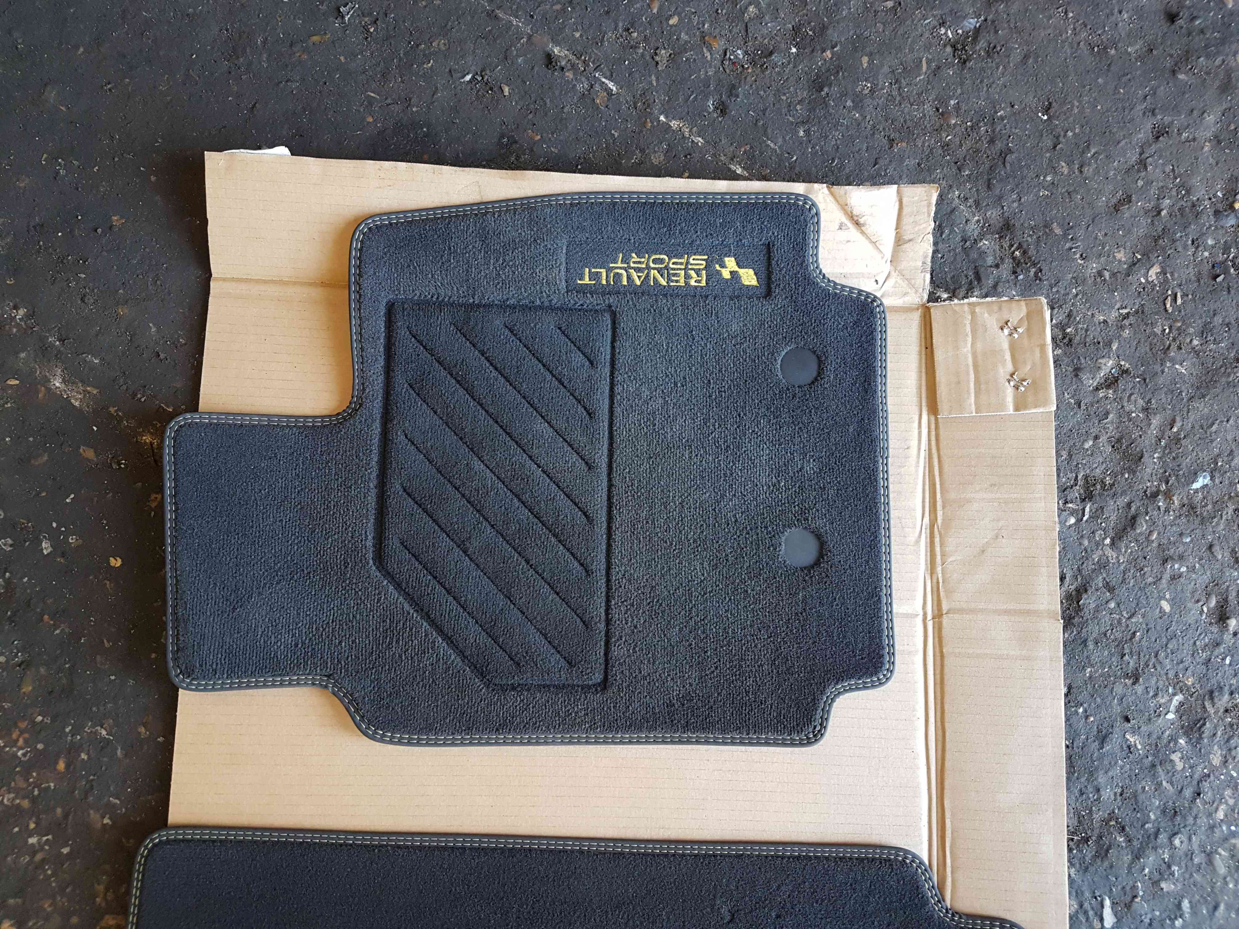 Thumb 6 Renault Clio Sport MK3 2005-2012 197 200 Floor Mats SET X4 Yellow Trim
