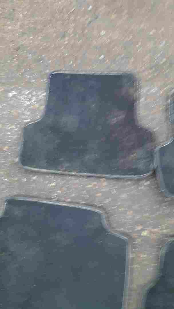 Thumb 8 Renault Clio Sport MK3 2005-2012 197 200 Floor Mats Set X4