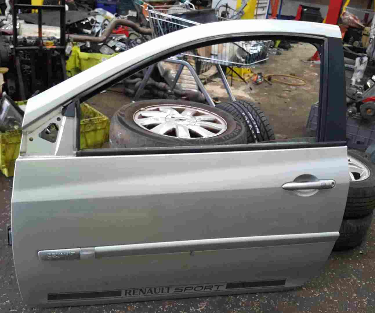 Renault Clio Sport MK3 2005-2012 197 200 Passenger NSF Front Door Silver TED69