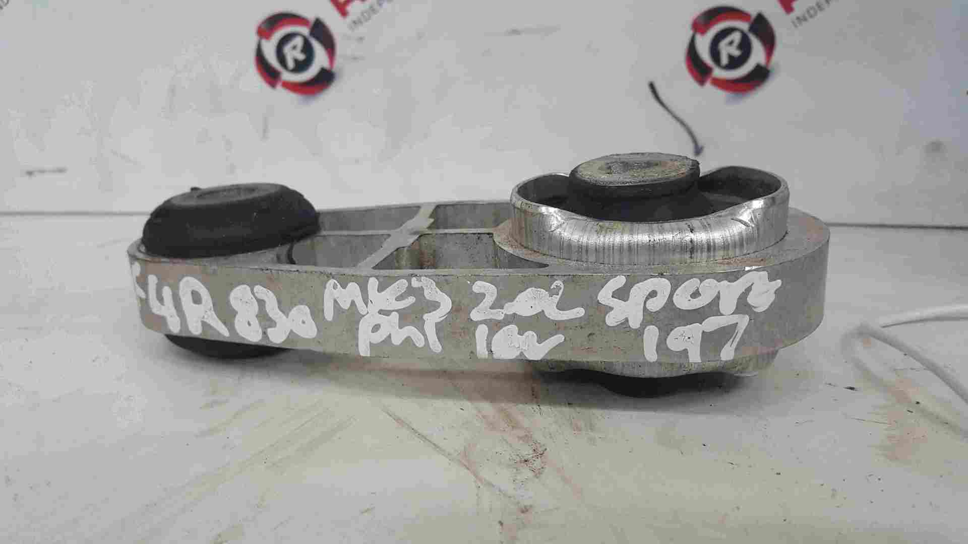 Thumb 2 Renault Clio Sport MK3 2005-2012 197 Gearbox Mount 8200500928