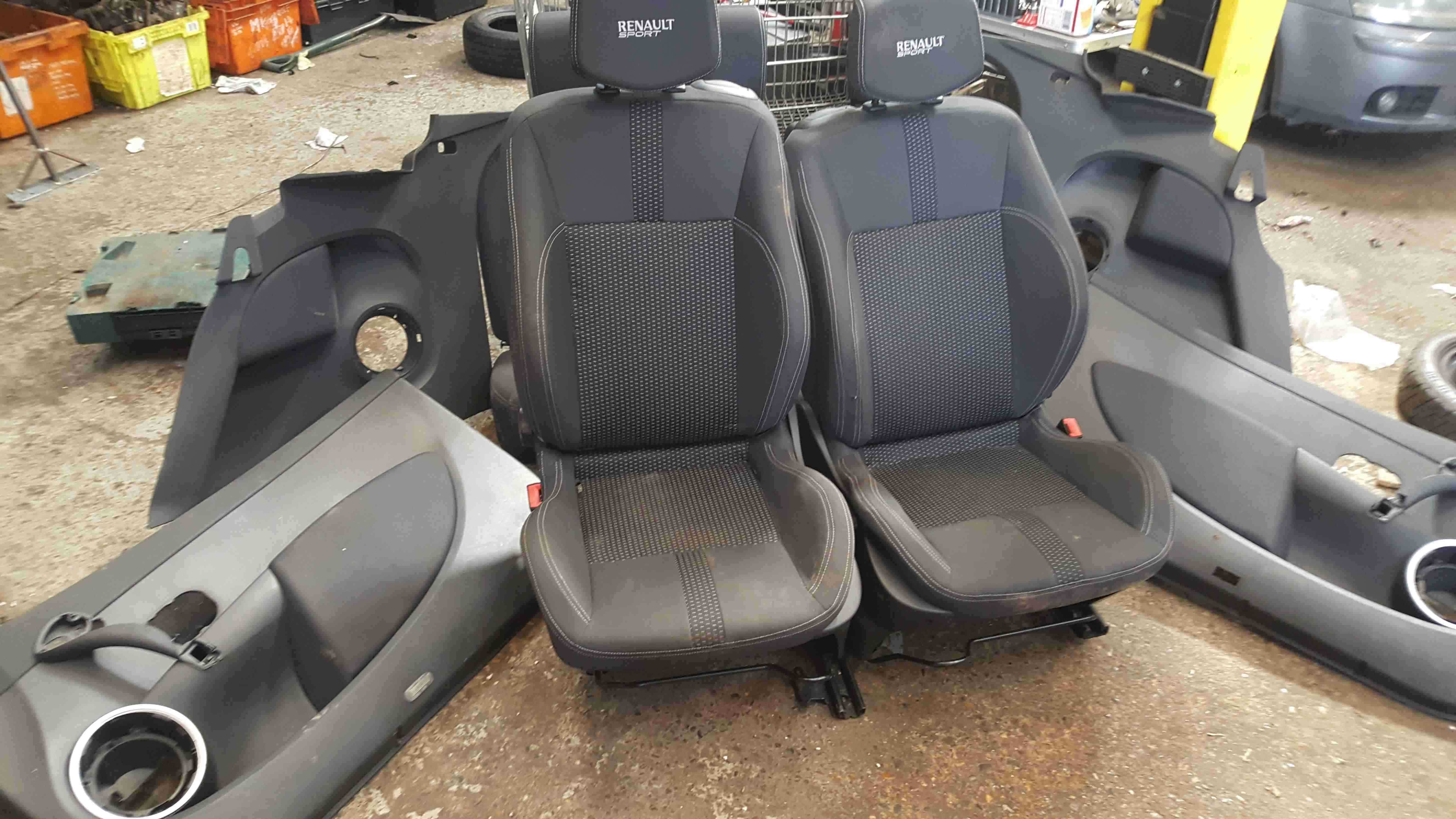 Renault Clio Sport MK3 2005-2012 197 Interior Set Chairs Cards Seats
