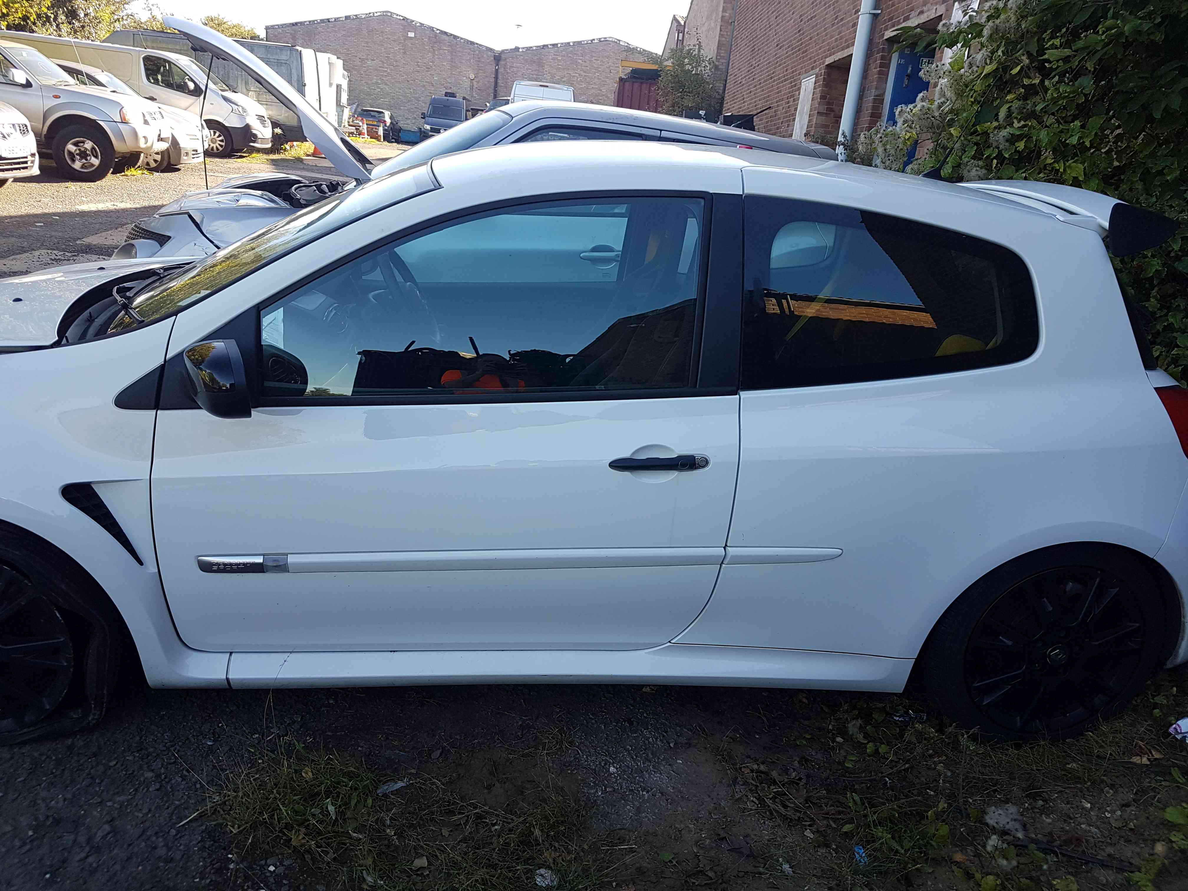 Thumb 4 Renault Clio Sport MK3 2005-2012 197 Passenger NSF Front Door White Ov369 3Dr