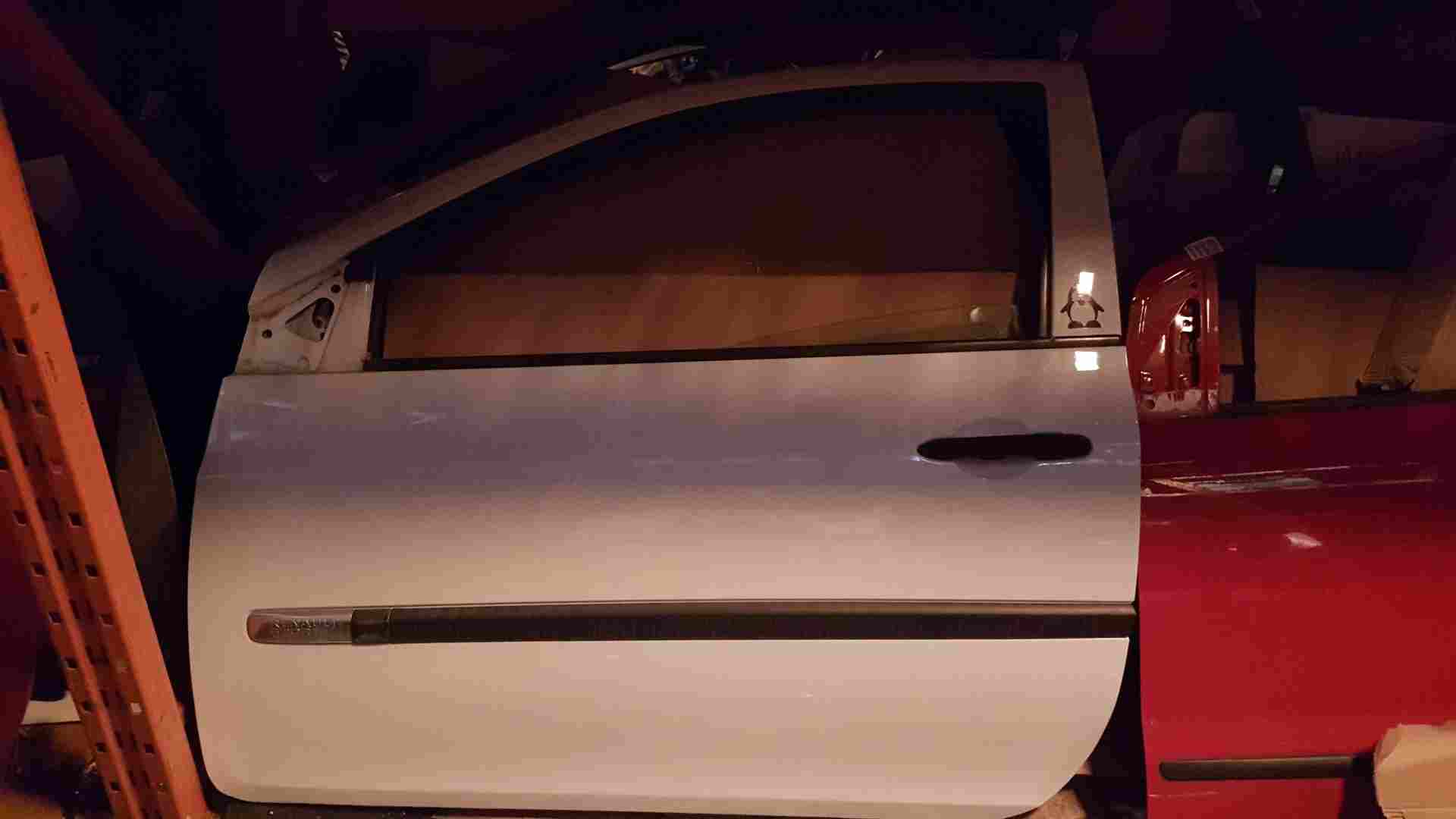 Renault Clio Sport MK3 2005-2012 197 Passenger NSF Front Door White Ov369 3Dr