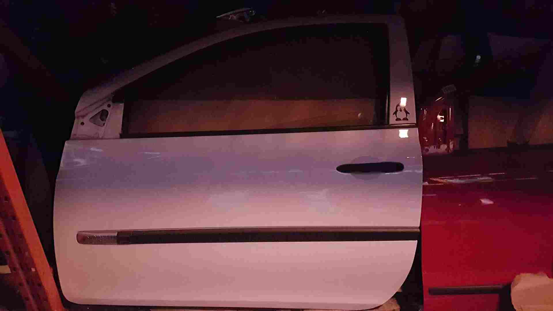 Thumb 3 Renault Clio Sport MK3 2005-2012 197 Passenger NSF Front Door White Ov369 3Dr
