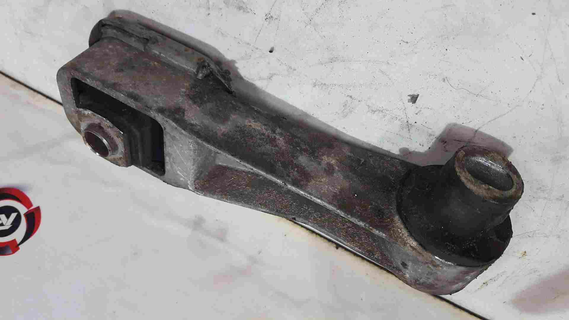 Thumb 2 Renault Clio Sport MK3 2005-2012 200 2.0 16V Gearbox DOG Bone Mount 