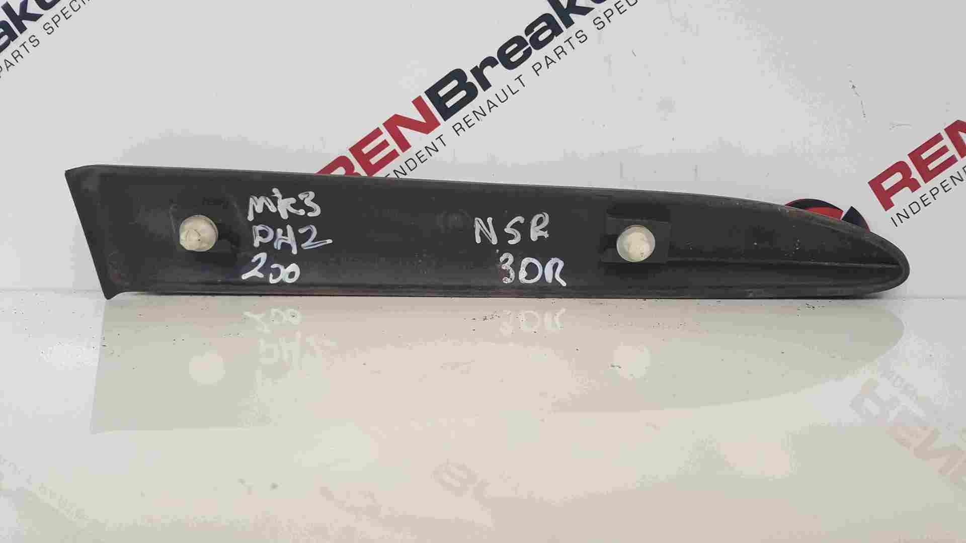 Thumb 2 Renault Clio Sport MK3 2005-2012 200 Passenger NSR Rear Door Moulding Trim