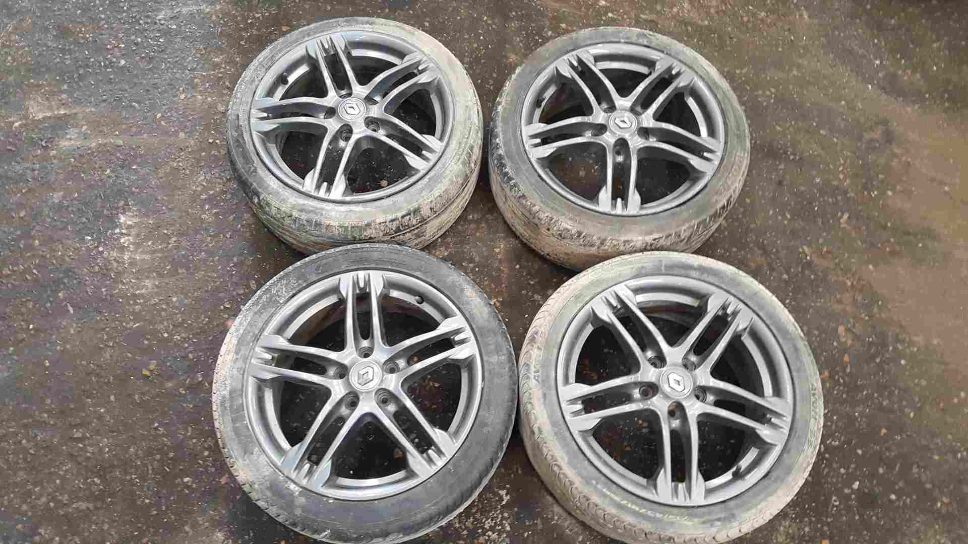 Thumb 8 Renault Clio Sport MK3 2005-2012 Cup 197 200 Alloy Wheel 17inch 876150