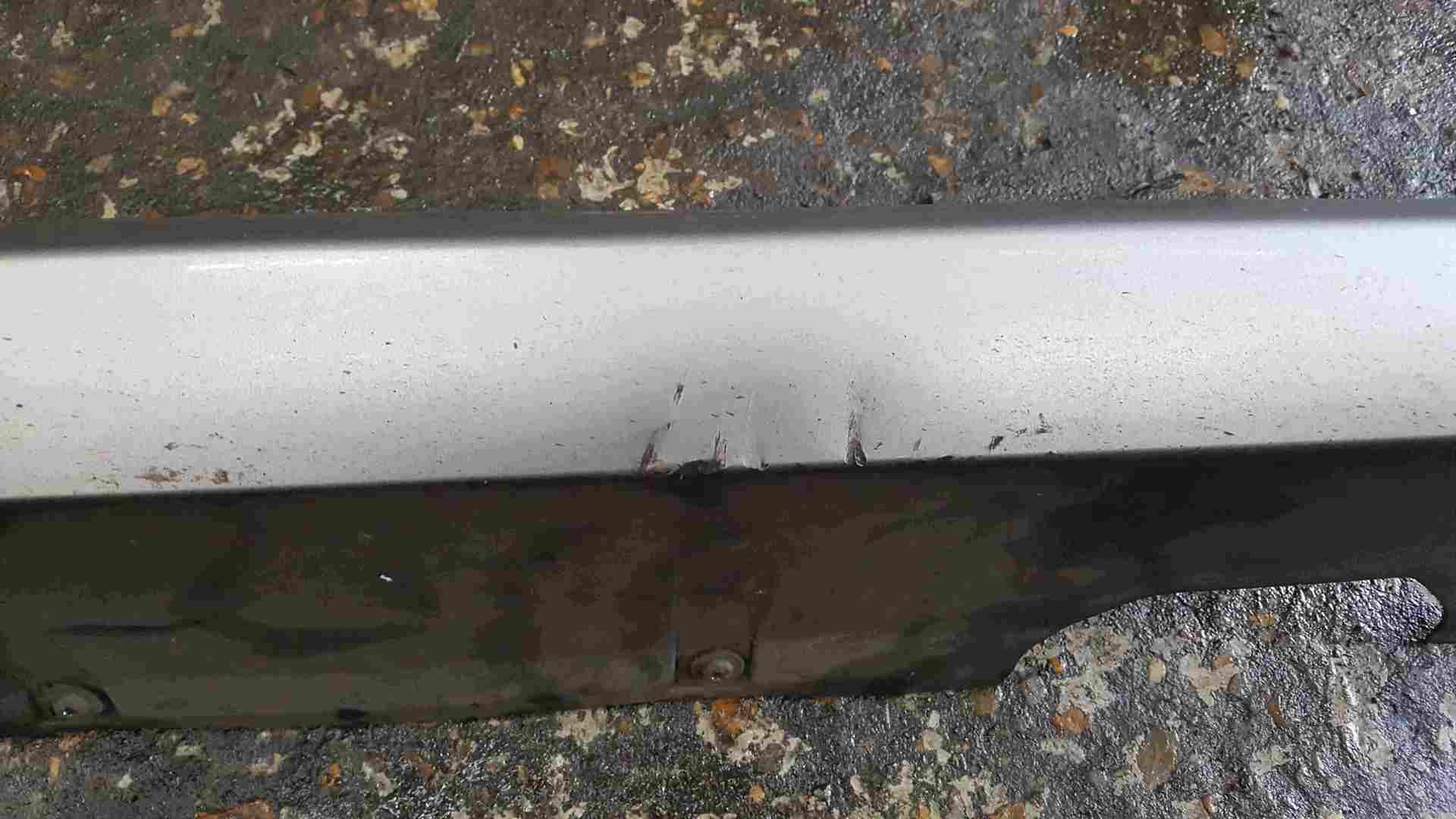 Thumb 3 Renault Clio Sport MK3 2005-2012 Drivers OS Side Skirt Silver TEF60