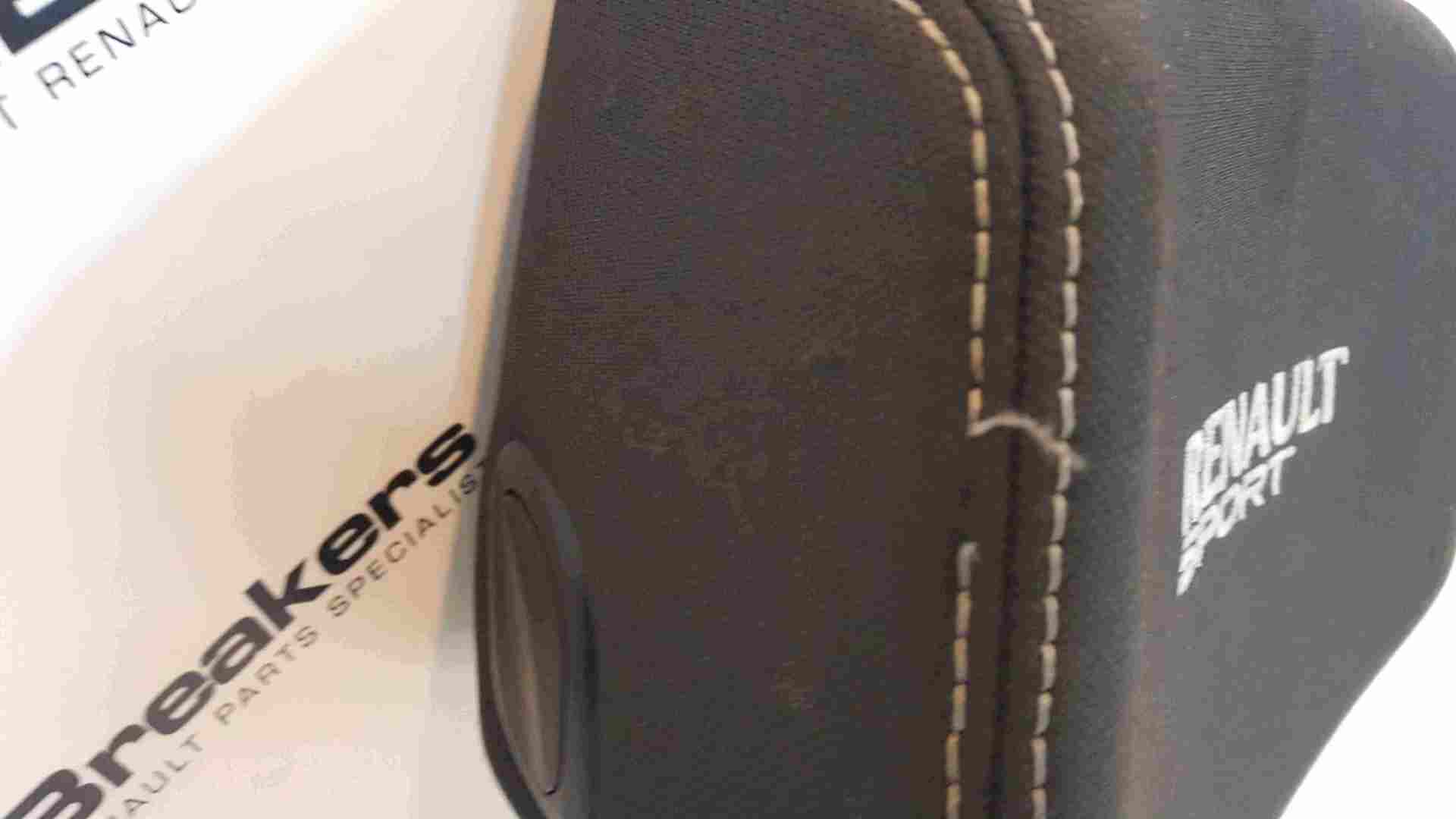 Thumb 2 Renault Clio Sport MK3 2005-2012 Front Seat Chair Headrest
