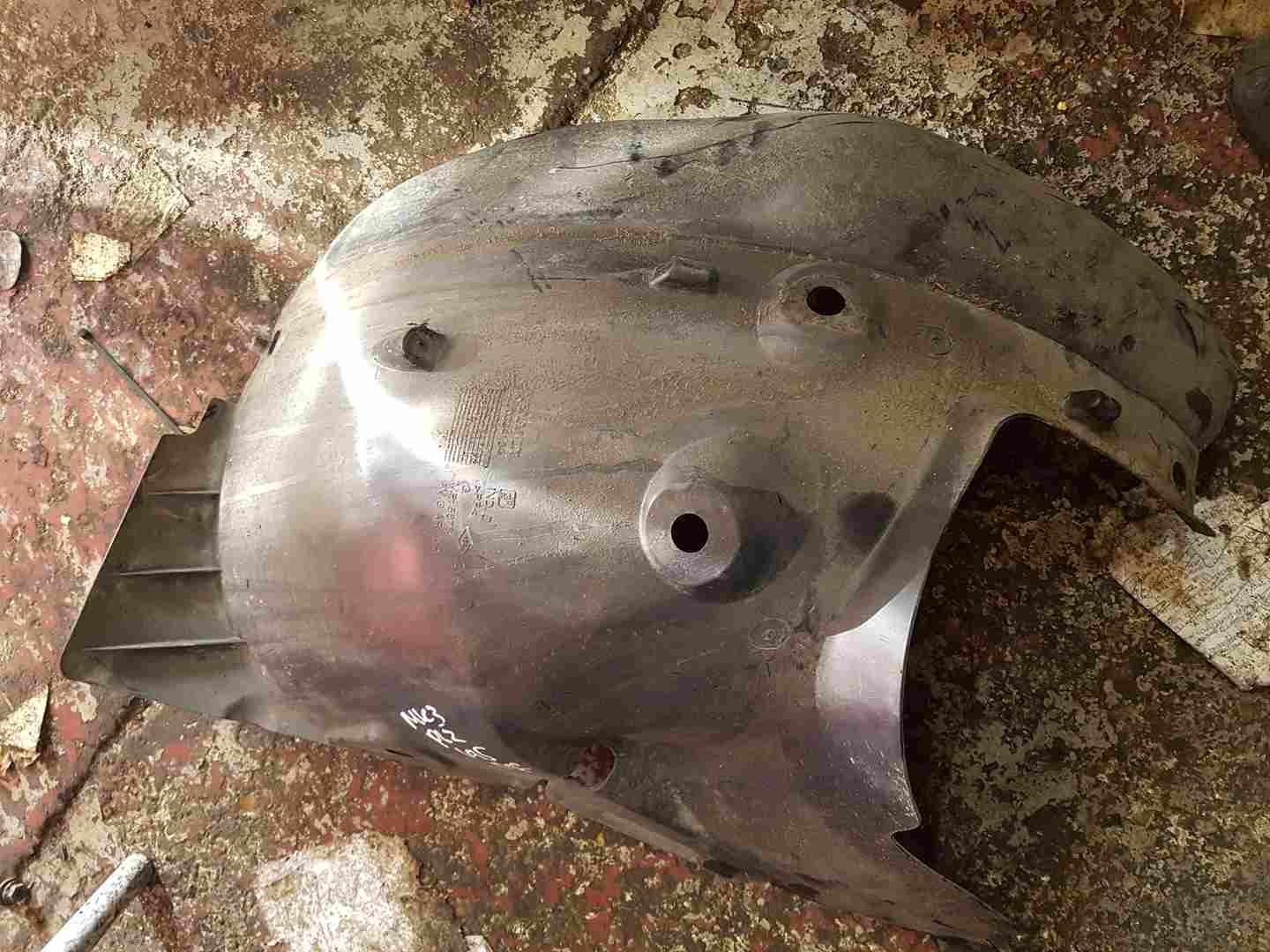 Renault Clio Sport MK3 2005-2012 Passenger NSF Front Arch Liner ONE Part Only