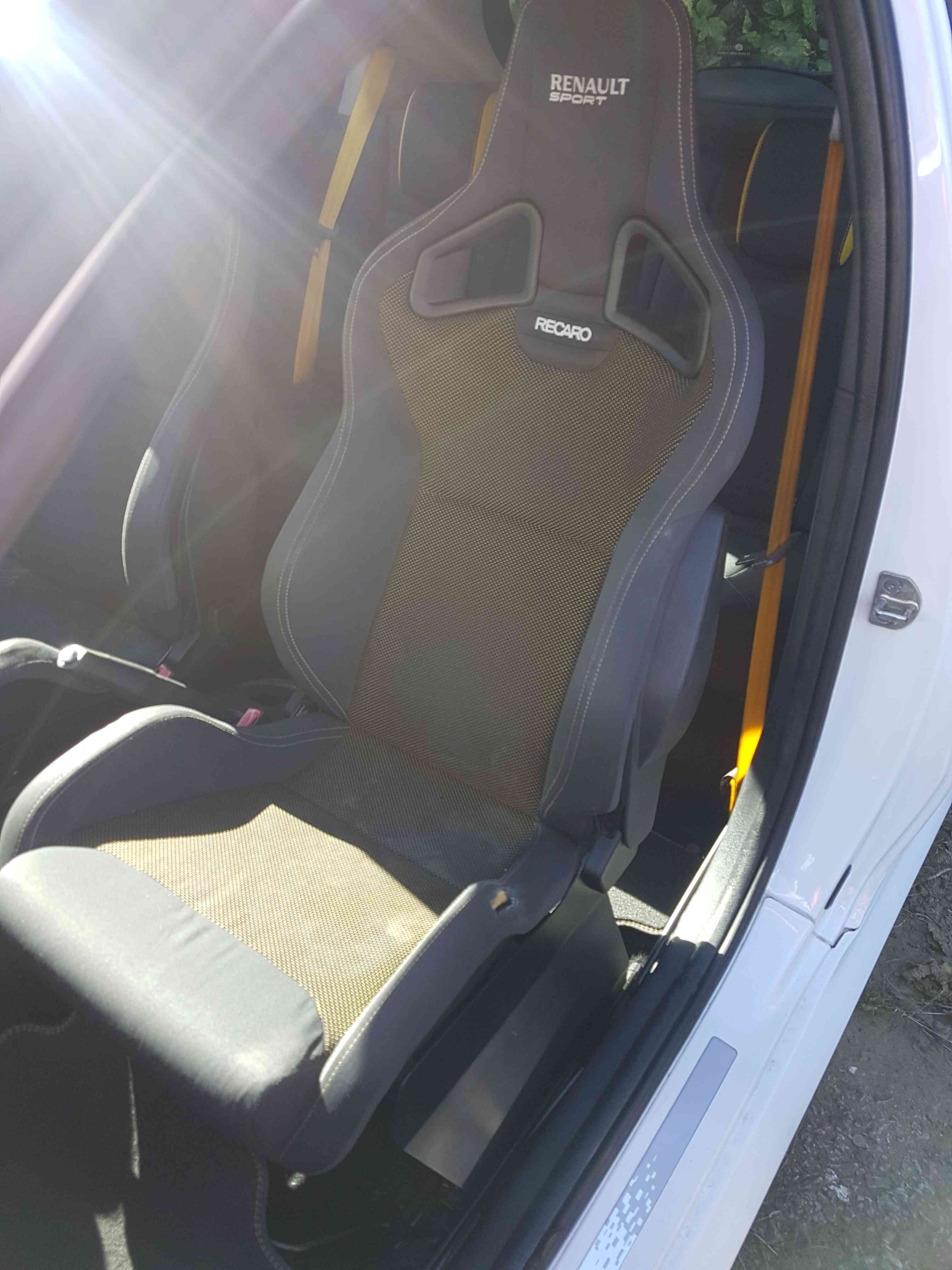 Thumb 7 Renault Clio Sport MK3 2005-2012 Recaro Bucket Seats Pair Front